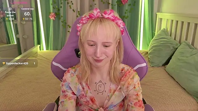 Snapshot of _Babyface_ chatting on 07.17.26 Babyface online show from 07.17.26