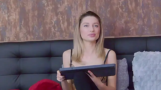 Snapshot of SilviaPastori chatting on 02.03.26 SilviaPastori online show from 02.03.26