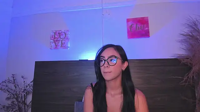 Snapshot of Klohewilliams_ chatting on 01.10.26 Klohewilliams online show from 01.10.26