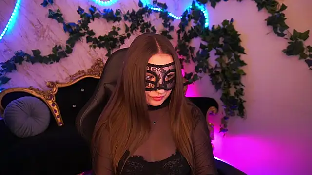 Snapshot of NaomiBaae chatting on 12.15.25 NaomiBaae online show from 12.15.25