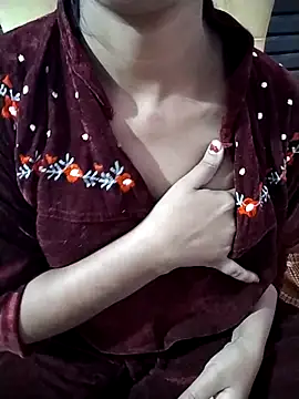 RASHMI SHARMA9 online show from 11.29.25