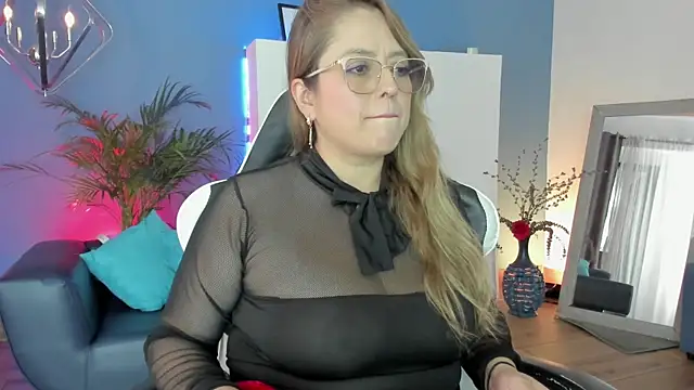 Snapshot of Anto_Thompson chatting on 06.20.26 Anto Thompson online show from 06.20.26