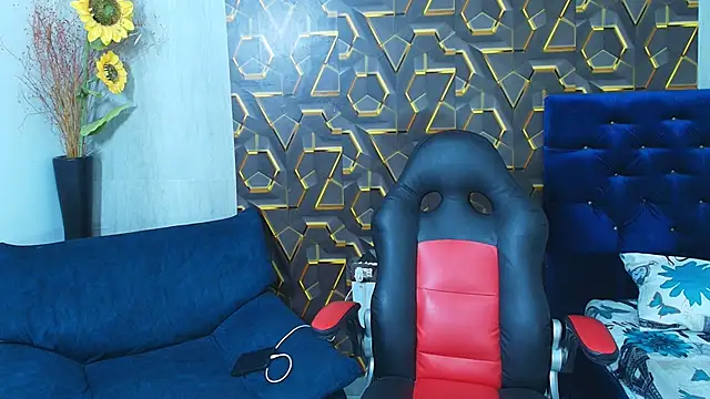 kim curlyy online show from 04.24.26