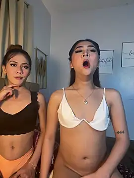 Snapshot of Diannellove chatting on 02.15.26 Diannellove online show from 02.15.26