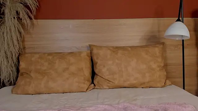 luna cute   online show from 01.10.26