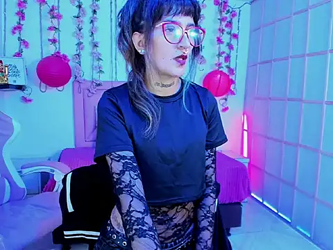 Snapshot of Dark_Dominika chatting on 02.10.26 Dark Dominika online show from 02.10.26