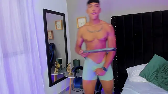 Snapshot of Bryan_robayo5 chatting on 11.26.25 Bryan robayo5 online show from 11.26.25