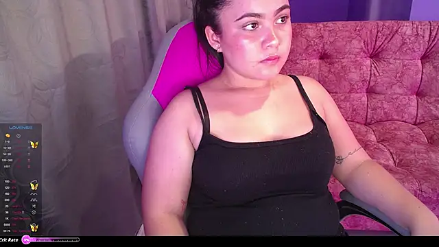 Snapshot of Karla_Soff_19 chatting on 02.13.26 Karla Soff 19 online show from 02.13.26