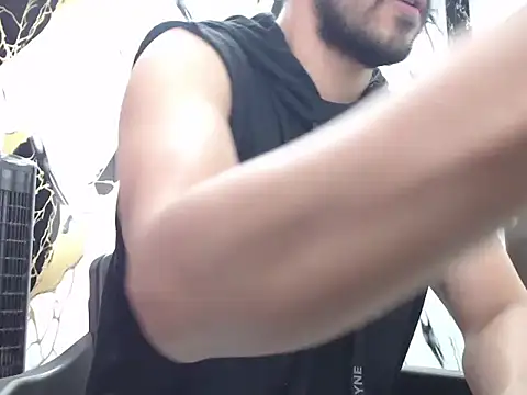 Snapshot of simonm667 chatting on 03.15.26 simonm667 online show from 03.15.26