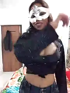 Snapshot of Cute_Girl_27 chatting on 11.29.25 Cute Girl 27 online show from 11.29.25