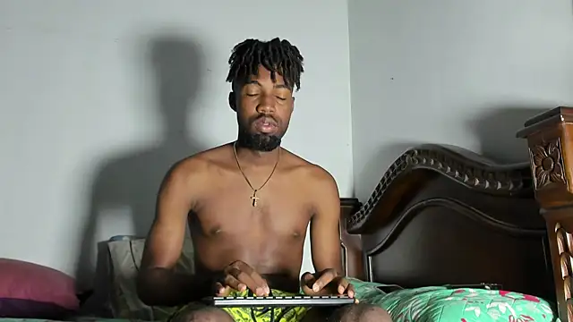 Snapshot of blaze_panther chatting on 01.06.26 blaze panther online show from 01.06.26