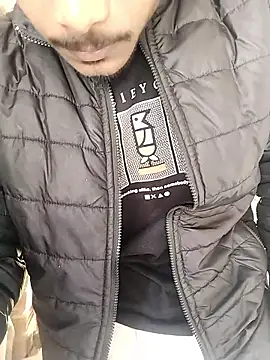 Snapshot of male_hub chatting on 01.08.26 male hub online show from 01.08.26