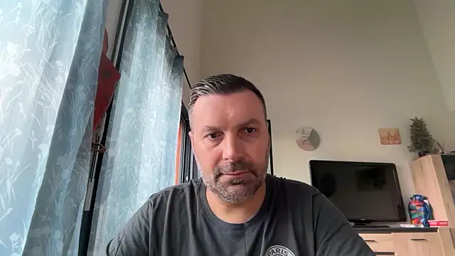 Snapshot of coolsmith81 chatting on 06.15.26 coolsmith81 online show from 06.15.26
