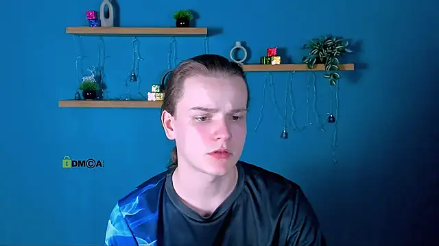 Snapshot of leo_void chatting on 12.19.25 leo void online show from 12.19.25