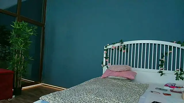 Cougar Milff online show from 06.18.26