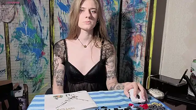 Snapshot of Adell_Love chatting on 05.31.26 Adell Love online show from 05.31.26