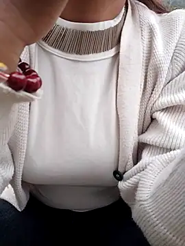 Snapshot of mumu661 chatting on 12.23.25 mumu661 online show from 12.23.25