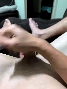 Snapshot of daniellDT chatting on 11.28.25 daniellDT online show from 11.28.25