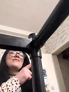 Snapshot of Hot_ScotchXX chatting on 12.22.25 Hot ScotchXX online show from 12.22.25