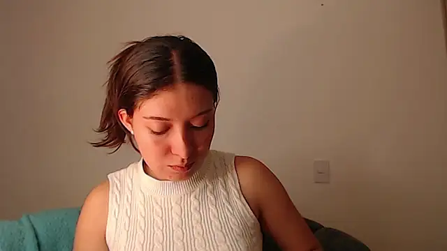 Snapshot of -Ivonny- chatting on 11.28.25 -Ivonny- online show from 11.28.25