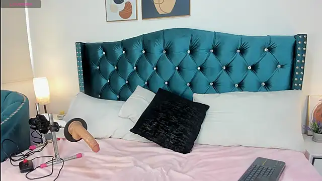 Snapshot of Valery_jame chatting on 01.12.26 Valery jame online show from 01.12.26