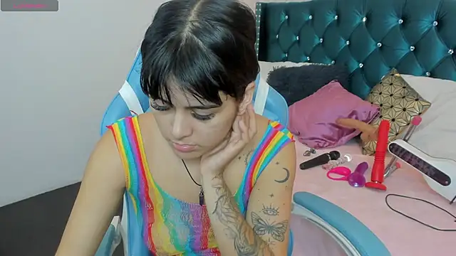Snapshot of Valery_jame chatting on 06.29.26 Valery jame online show from 06.29.26