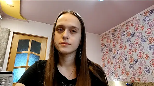 Snapshot of SophieHazely chatting on 12.23.25 SophieHazely online show from 12.23.25