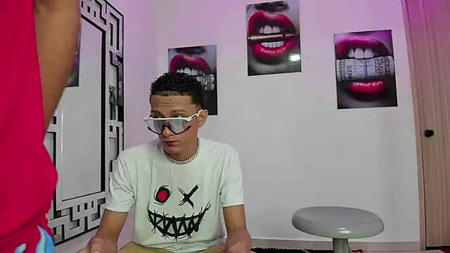 Snapshot of COUPLES_BOYS chatting on 12.05.25 COUPLES BOYS online show from 12.05.25