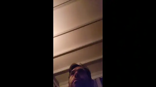 Snapshot of Denisxsxs chatting on 12.19.25 Denisxsxs online show from 12.19.25