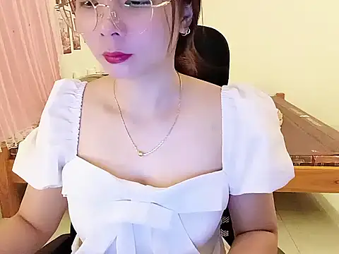 Snapshot of BabyDoll1999 chatting on 06.05.26 BabyDoll1999 online show from 06.05.26