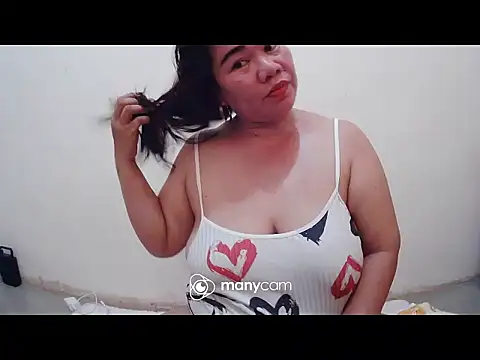 Snapshot of hottiemama69 chatting on 06.23.26 hottiemama69 online show from 06.23.26