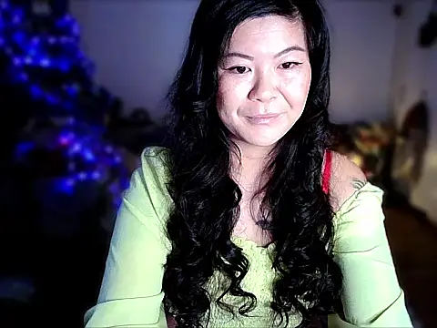 Snapshot of GoddessSweety chatting on 01.14.26 GoddessSweety online show from 01.14.26