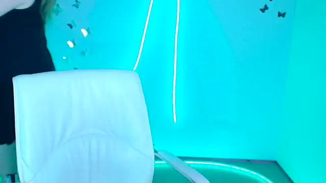 Snapshot of Amanda_Swannn chatting on 01.07.26 Amanda Swannn online show from 01.07.26