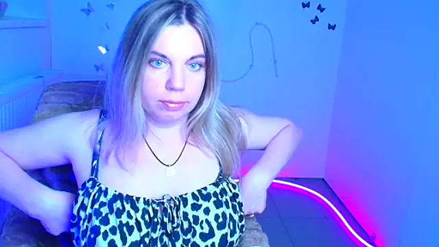 Amanda Swannn online show from 05.07.26