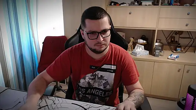 kevinnlovelly online show from 12.15.25