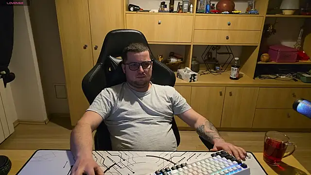 kevinnlovelly online show from 03.11.26