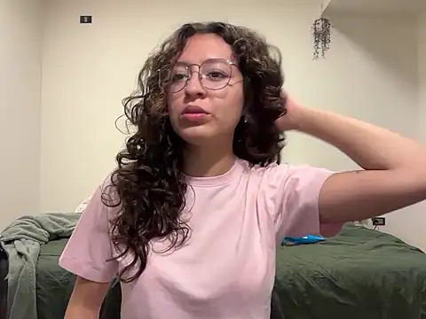 Alicatcua  online show from 06.24.26