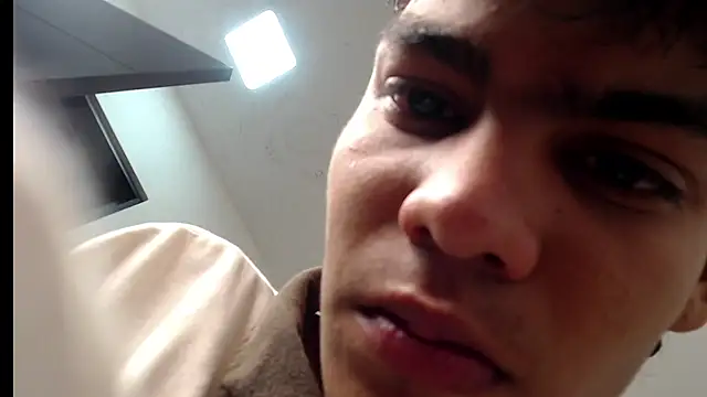 Snapshot of Lil_babyyy_ chatting on 12.23.25 Lil babyyy online show from 12.23.25