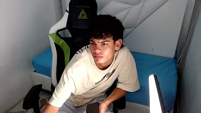 Snapshot of Lil_babyyy_ chatting on 01.16.26 Lil babyyy online show from 01.16.26