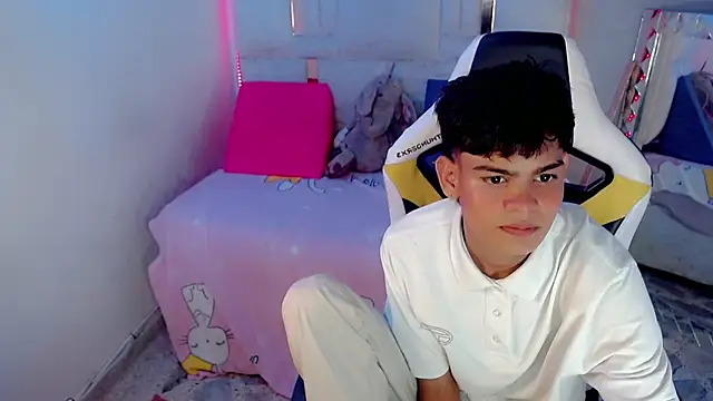 Snapshot of Lil_babyyy_ chatting on 02.21.26 Lil babyyy online show from 02.21.26