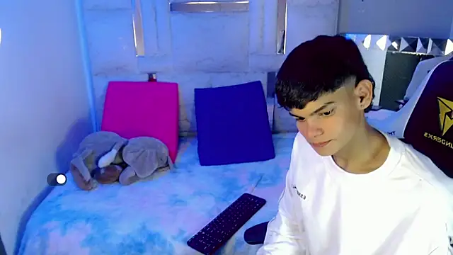 Snapshot of Lil_babyyy_ chatting on 02.21.26 Lil babyyy online show from 02.21.26