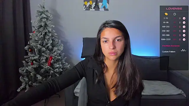 Snapshot of Gabriella_there chatting on 12.19.25 Gabriella there online show from 12.19.25