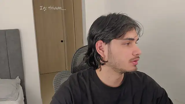 Snapshot of thiaann chatting on 01.06.26 thiaann online show from 01.06.26