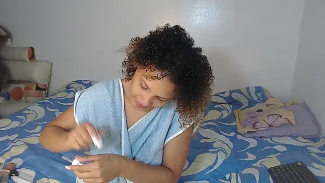 Snapshot of Nathaly_naughty chatting on 12.13.25 Nathaly naughty online show from 12.13.25