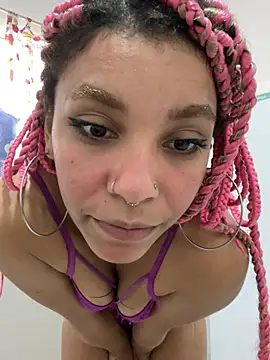 Lillith Bloom online show from 06.01.26