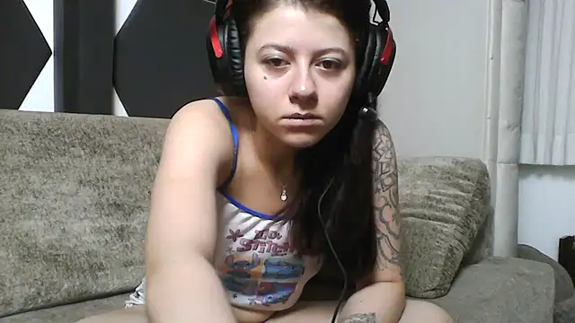 Snapshot of GabriellaManhas chatting on 01.18.26 GabriellaManhas online show from 01.18.26