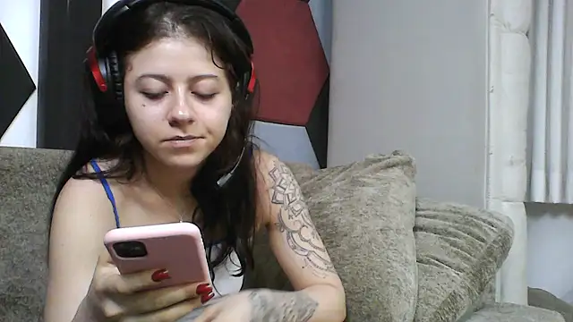 Snapshot of GabriellaManhas chatting on 01.19.26 GabriellaManhas online show from 01.19.26