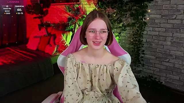 Snapshot of Mia_Mooore chatting on 01.13.26 Mia Mooore online show from 01.13.26