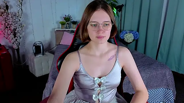 Snapshot of Mia_Mooore chatting on 01.17.26 Mia Mooore online show from 01.17.26