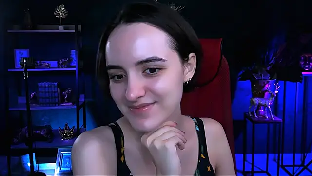 Snapshot of KateWillows chatting on 01.06.26 KateWillows online show from 01.06.26